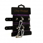 Черно-фиолетовые скругленные наручники с мягкой подкладкой - Crazy Handmade - купить с доставкой в Северодвинске Черно-фиолетовые скругленные наручники с мягкой подкладкой - Crazy Handmade - купить с доставкой в Северодвинске