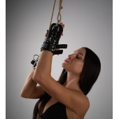 Черные высокие кожаные наручники для подвешивания - Crazy Handmade - купить с доставкой в Северодвинске Черные высокие кожаные наручники для подвешивания - Crazy Handmade - купить с доставкой в Северодвинске