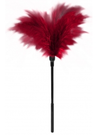 Пластиковая метелочка с красными пёрышками Small Feather Tickler - 32 см. - Blush Novelties - купить с доставкой в Северодвинске