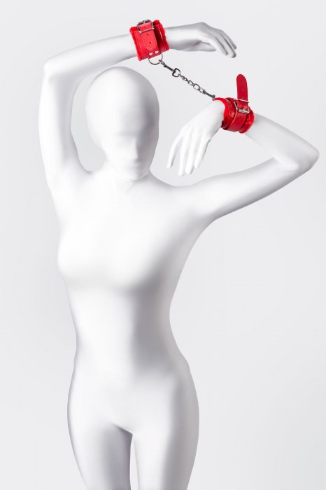 Красные наручники Anonymo из искусственной кожи - ToyFa - купить с доставкой в Северодвинске